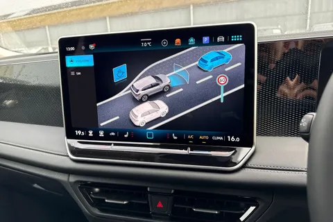 Volkswagen Tiguan 2.0 TDI Match DSG Euro 6 (s/s) 5dr Thumbnail #45