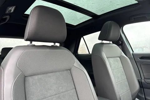  Volkswagen T-Roc 1.0 TSI Style Design Euro 6 (s/s) 5dr Thumbnail #23