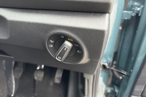  Volkswagen T-Roc 1.0 TSI Style Design Euro 6 (s/s) 5dr Thumbnail #31