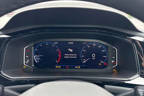  Volkswagen T-Roc 1.0 TSI Style Design Euro 6 (s/s) 5dr Thumbnail #40