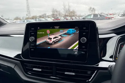  Volkswagen T-Roc 1.0 TSI Style Design Euro 6 (s/s) 5dr Thumbnail #48