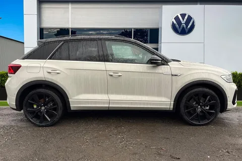 Volkswagen T-Roc 1.5 TSI Black Edition Plus Euro 6 (s/s) 5dr Thumbnail #4