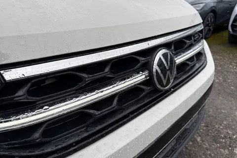 Volkswagen T-Roc 1.5 TSI Black Edition Plus Euro 6 (s/s) 5dr Thumbnail #25