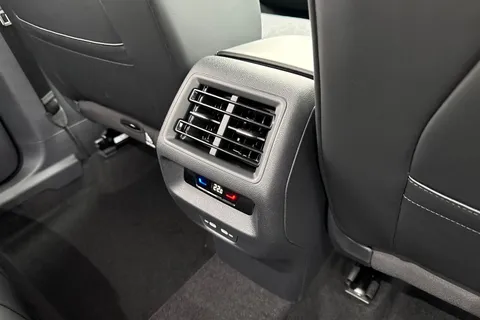  Volkswagen Tiguan 2.0 TDI Match DSG Euro 6 (s/s) 5dr Thumbnail #29