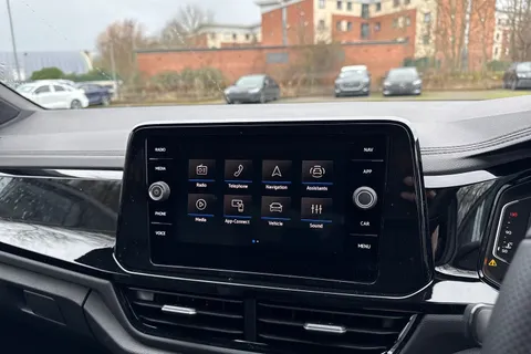 Volkswagen T-Roc 1.5 TSI Black Edition Plus Euro 6 (s/s) 5dr Thumbnail #43