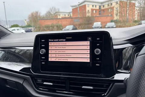 Volkswagen T-Roc 1.5 TSI Black Edition Plus Euro 6 (s/s) 5dr Thumbnail #50