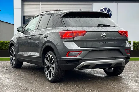 Volkswagen T-Roc 1.5 TSI Style Design DSG Euro 6 (s/s) 5dr Thumbnail #3