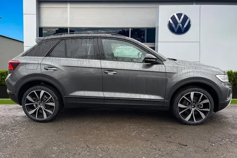 Volkswagen T-Roc 1.5 TSI Style Design DSG Euro 6 (s/s) 5dr Thumbnail #4