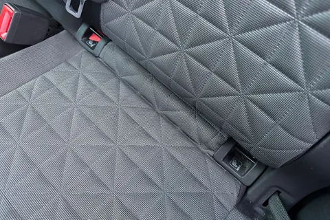 27 of 44 for Volkswagen Tiguan 2.0 TDI Life Euro 6 (s/s) 5dr