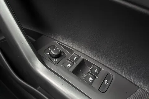  Volkswagen Polo 1.0 TSI Edition 50 Euro 6 (s/s) 5dr Thumbnail #24