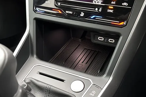  Volkswagen Polo 1.0 TSI Edition 50 Euro 6 (s/s) 5dr Thumbnail #35