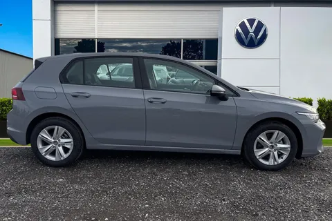  Volkswagen Golf 1.5 TSI Life Euro 6 (s/s) 5dr Thumbnail #3