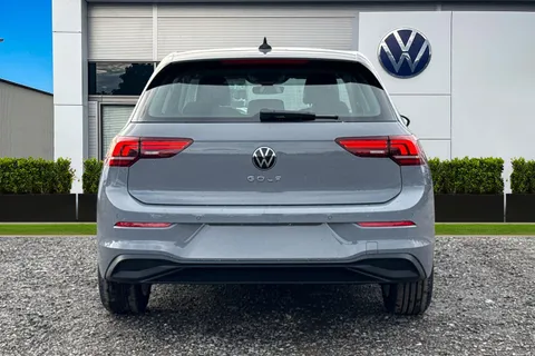  Volkswagen Golf 1.5 TSI Life Euro 6 (s/s) 5dr Thumbnail #4