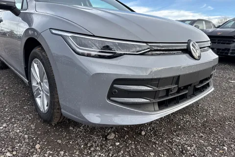  Volkswagen Golf 1.5 TSI Life Euro 6 (s/s) 5dr Thumbnail #8