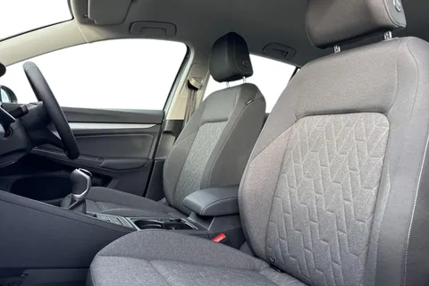  Volkswagen Golf 1.5 TSI Life Euro 6 (s/s) 5dr Thumbnail #15