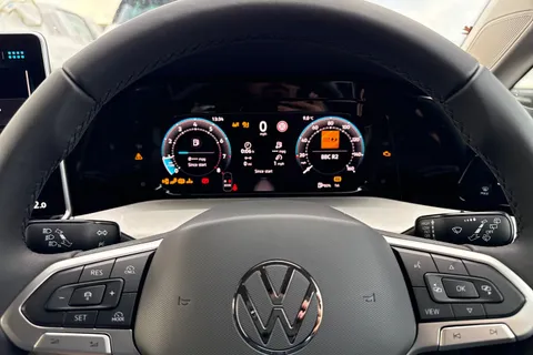  Volkswagen Golf 1.5 TSI Life Euro 6 (s/s) 5dr Thumbnail #29