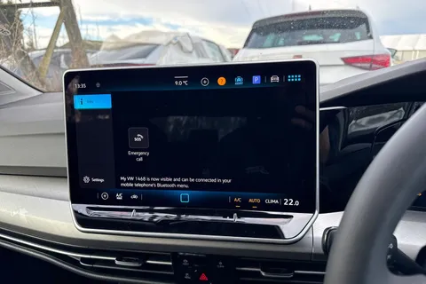  Volkswagen Golf 1.5 TSI Life Euro 6 (s/s) 5dr Thumbnail #37