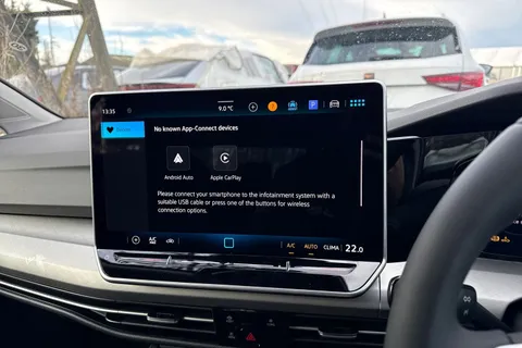  Volkswagen Golf 1.5 TSI Life Euro 6 (s/s) 5dr Thumbnail #40