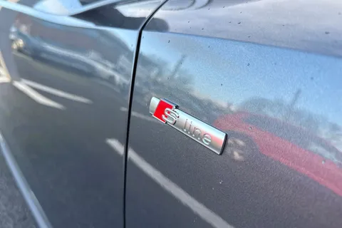 26 of 65 for Audi Q3 2.0 TDI 35 S line S Tronic Euro 6 (s/s) 5dr