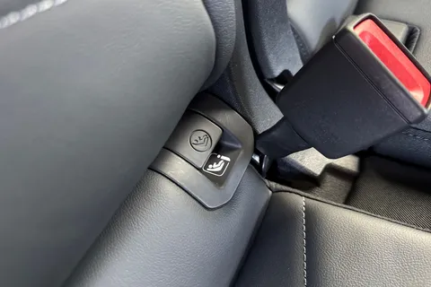 39 of 65 for Audi Q3 2.0 TDI 35 S line S Tronic Euro 6 (s/s) 5dr