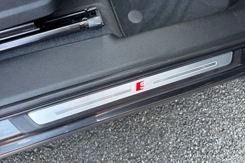 43 of 65 for Audi Q3 2.0 TDI 35 S line S Tronic Euro 6 (s/s) 5dr