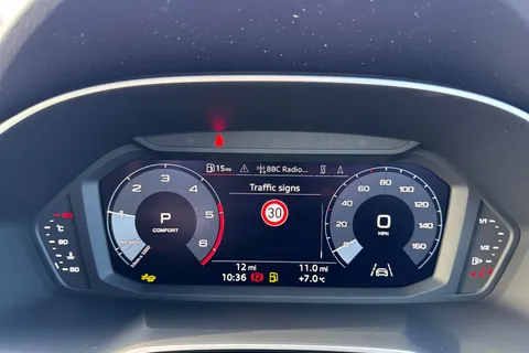 52 of 65 for Audi Q3 2.0 TDI 35 S line S Tronic Euro 6 (s/s) 5dr