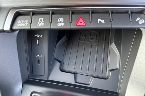 55 of 65 for Audi Q3 2.0 TDI 35 S line S Tronic Euro 6 (s/s) 5dr