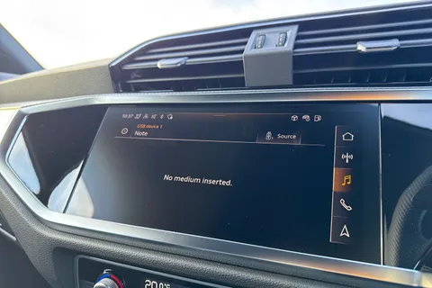 59 of 65 for Audi Q3 2.0 TDI 35 S line S Tronic Euro 6 (s/s) 5dr