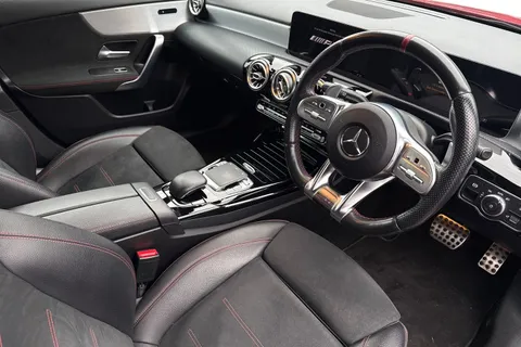 OU19UCC Mercedes-Benz A Class 2.0 A35 AMG (Premium) SpdS DCT 4MATIC Euro 6 (s/s) 5dr Thumbnail #9