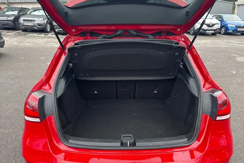 OU19UCC Mercedes-Benz A Class 2.0 A35 AMG (Premium) SpdS DCT 4MATIC Euro 6 (s/s) 5dr Thumbnail #11