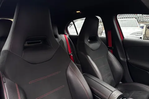 OU19UCC Mercedes-Benz A Class 2.0 A35 AMG (Premium) SpdS DCT 4MATIC Euro 6 (s/s) 5dr Thumbnail #22