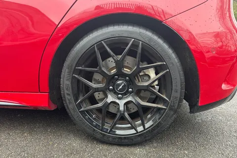 OU19UCC Mercedes-Benz A Class 2.0 A35 AMG (Premium) SpdS DCT 4MATIC Euro 6 (s/s) 5dr Thumbnail #23