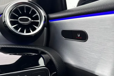 OU19UCC Mercedes-Benz A Class 2.0 A35 AMG (Premium) SpdS DCT 4MATIC Euro 6 (s/s) 5dr Thumbnail #41