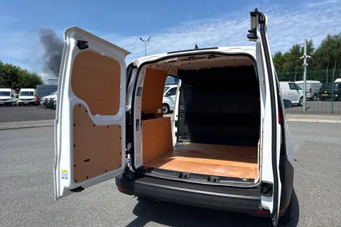 DA25AHU Volkswagen Caddy 2.0 TDI 102PS Commerce Van [Business/Tech Pack] Thumbnail #28