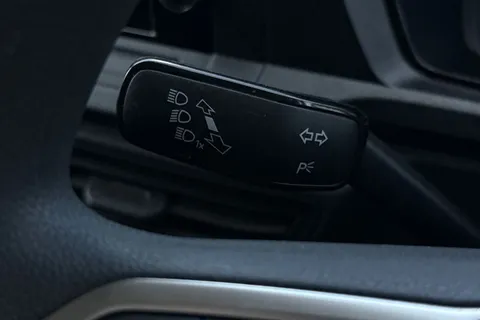 DA25AHU Volkswagen Caddy 2.0 TDI 102PS Commerce Van [Business/Tech Pack] Thumbnail #31