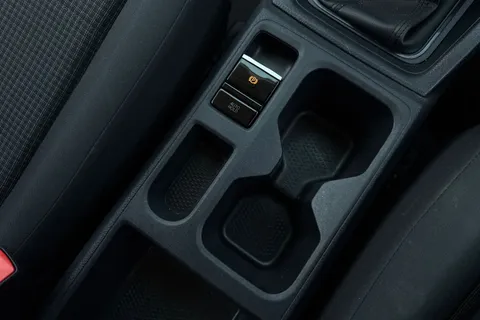 DA25AHU Volkswagen Caddy 2.0 TDI 102PS Commerce Van [Business/Tech Pack] Thumbnail #39