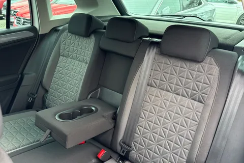 CX23PVA Volkswagen Tiguan 1.5 TSI 150 Life 5dr DSG | Rear View Camera | Adaptive Cruise Control Thumbnail #19