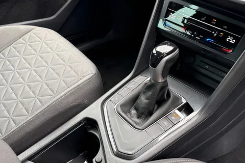 CX23PVA Volkswagen Tiguan 1.5 TSI 150 Life 5dr DSG | Rear View Camera | Adaptive Cruise Control Thumbnail #23