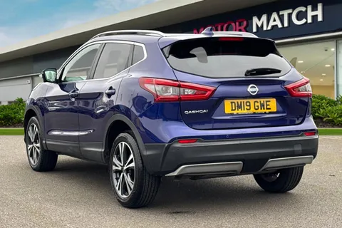 2 of 67 for Nissan Qashqai 1.3 DIG-T N-Connecta Euro 6 (s/s) 5dr