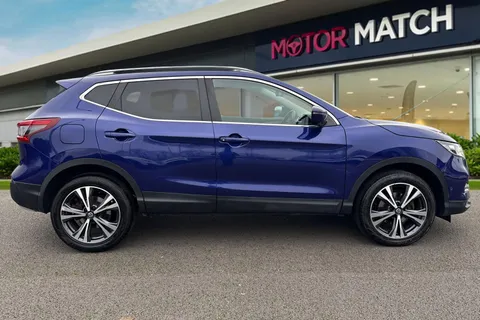 3 of 67 for Nissan Qashqai 1.3 DIG-T N-Connecta Euro 6 (s/s) 5dr