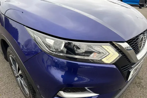 9 of 67 for Nissan Qashqai 1.3 DIG-T N-Connecta Euro 6 (s/s) 5dr