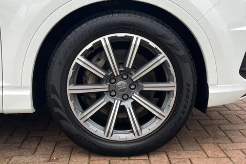 10 of 65 for Audi Q7 S line 50 TDI quattro 286 PS tiptronic