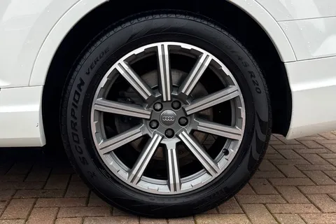 12 of 65 for Audi Q7 S line 50 TDI quattro 286 PS tiptronic