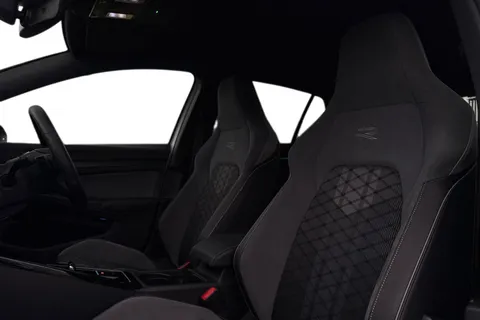 DY23VST Volkswagen Golf 1.5 eTSI MHEV R-Line DSG Euro 6 (s/s) 5dr Thumbnail #17