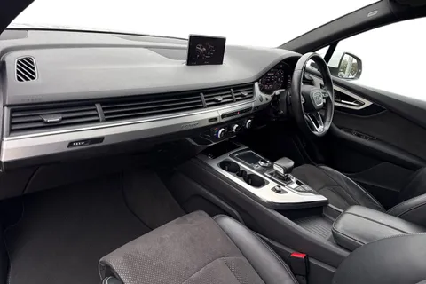 14 of 65 for Audi Q7 S line 50 TDI quattro 286 PS tiptronic