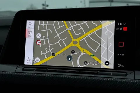 DY23VST Volkswagen Golf 1.5 eTSI MHEV R-Line DSG Euro 6 (s/s) 5dr Thumbnail #18