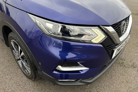 25 of 67 for Nissan Qashqai 1.3 DIG-T N-Connecta Euro 6 (s/s) 5dr