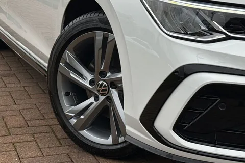 DY23VST Volkswagen Golf 1.5 eTSI MHEV R-Line DSG Euro 6 (s/s) 5dr Thumbnail #27