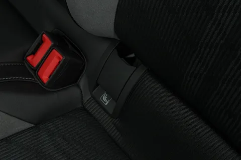 DY23VST Volkswagen Golf 1.5 eTSI MHEV R-Line DSG Euro 6 (s/s) 5dr Thumbnail #28