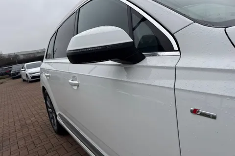27 of 65 for Audi Q7 S line 50 TDI quattro 286 PS tiptronic